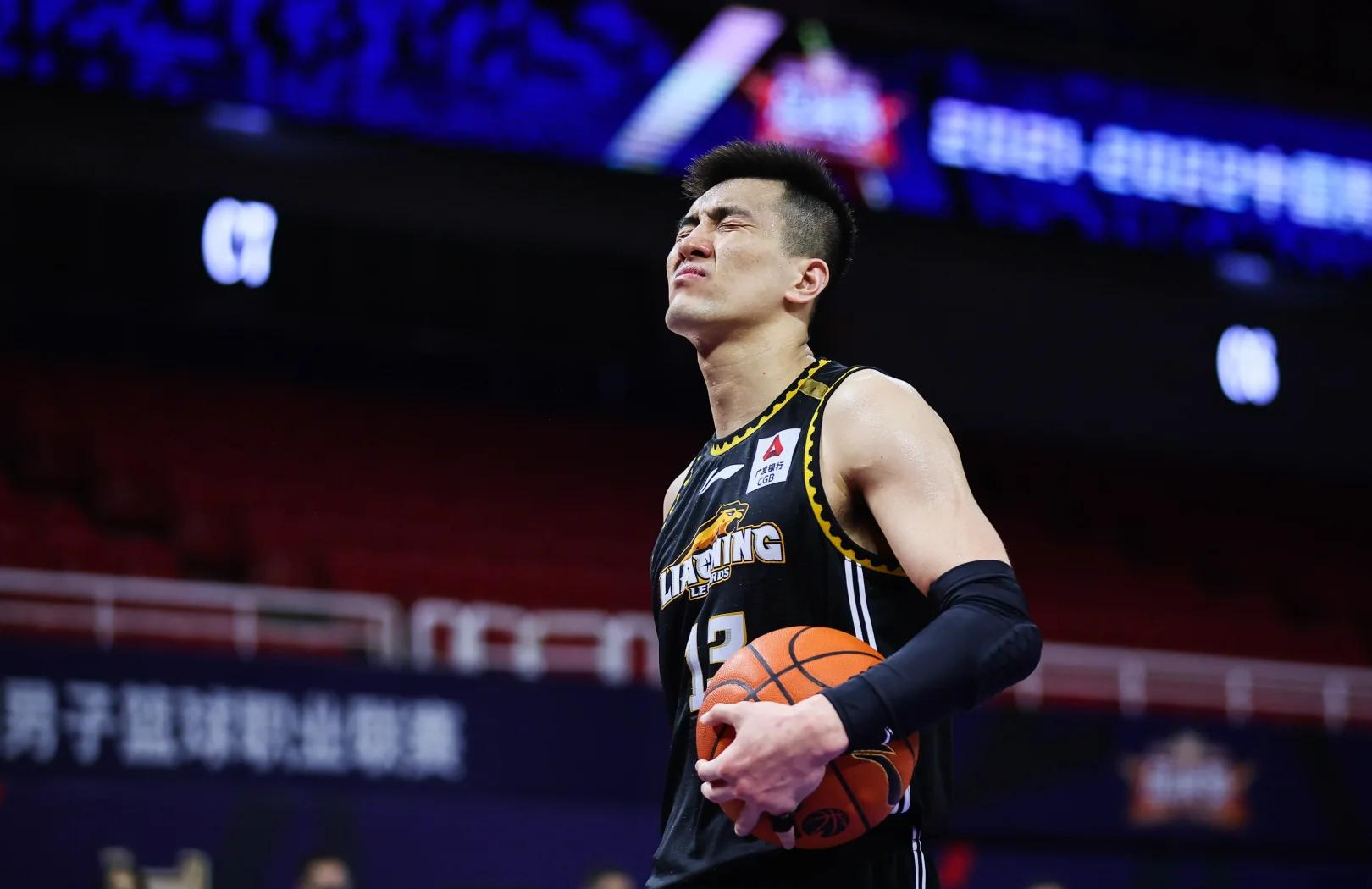 包含CBA赛事无限期延迟，球员心情低落的词条